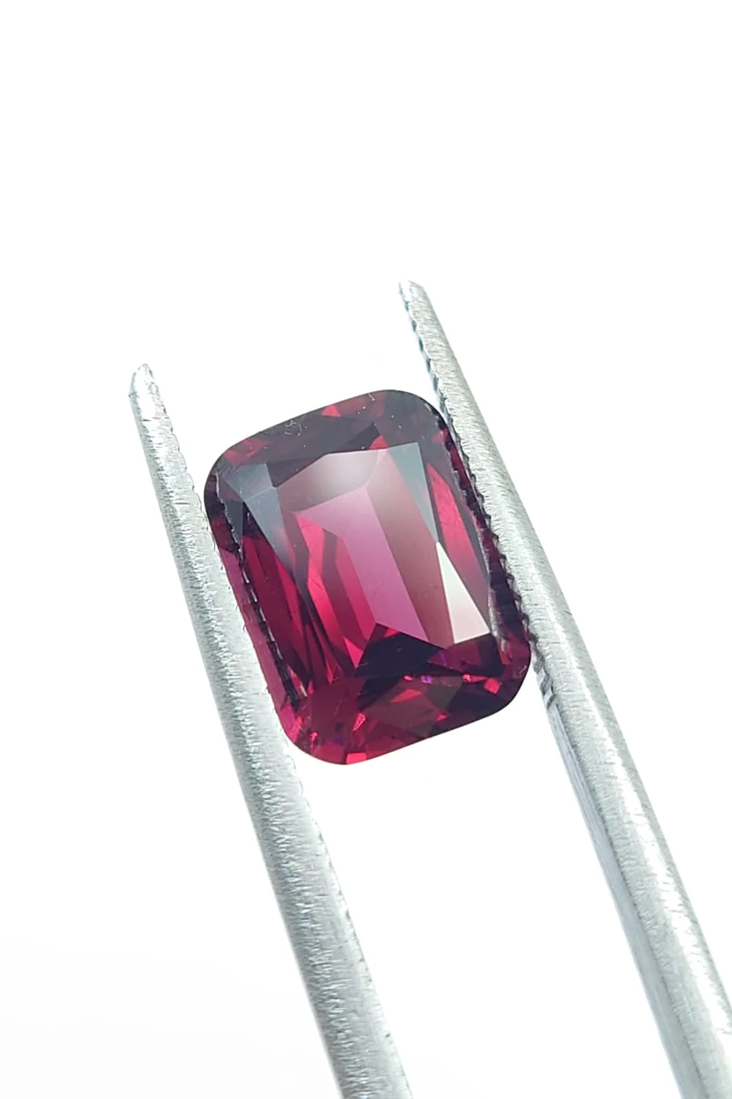 3.3ct Natural Reddish Pink Rhodolite Garnet Loose Gemstone From Tanzania — view 2